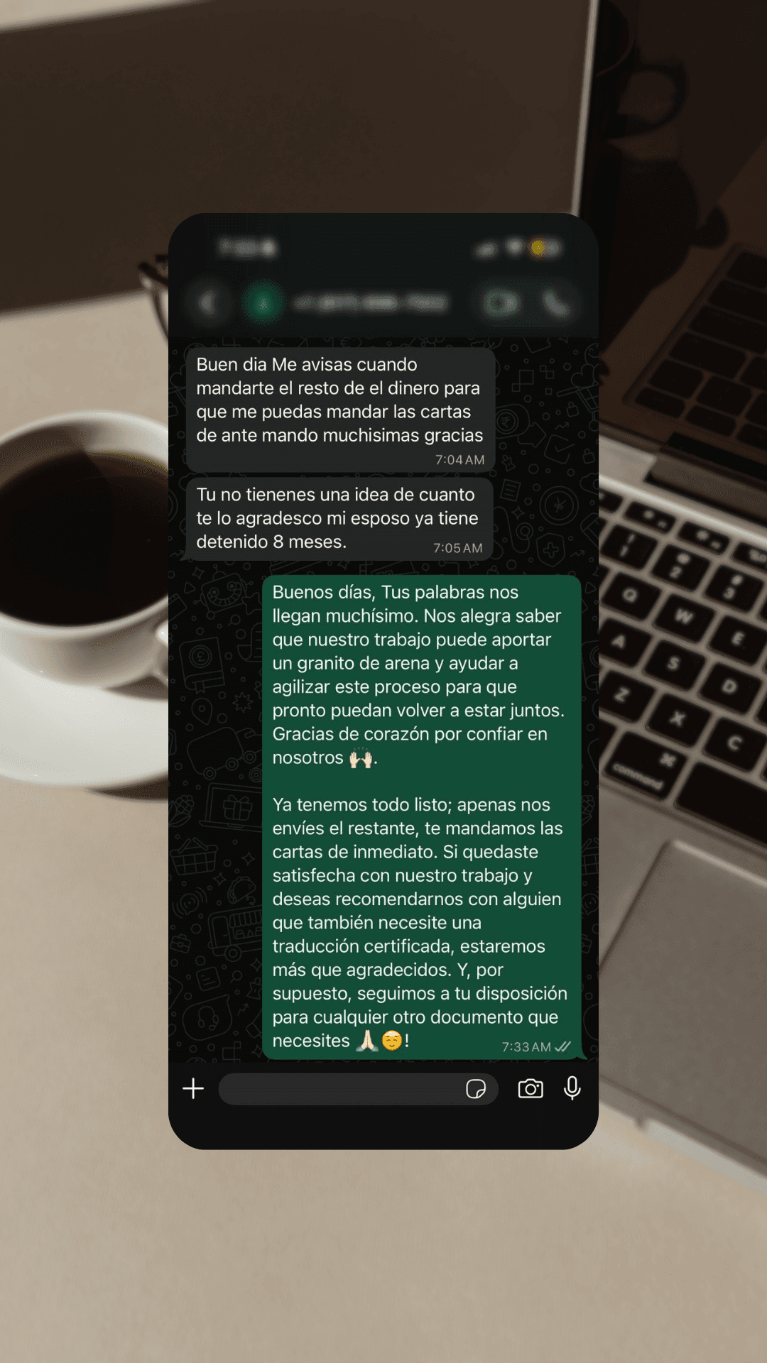 Conversación de WhatsApp con cliente de Precision Translations